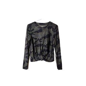Old Navy Active Top Small Long Sleeve Camo Cropped